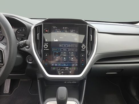 Used 2024 Subaru Crosstrek 2.0i Premium image 11