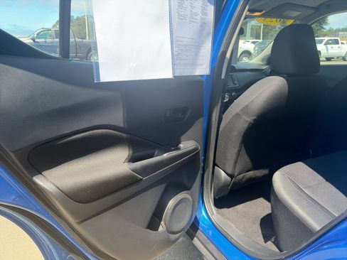 Used 2023 Nissan Kicks S FWD image 14