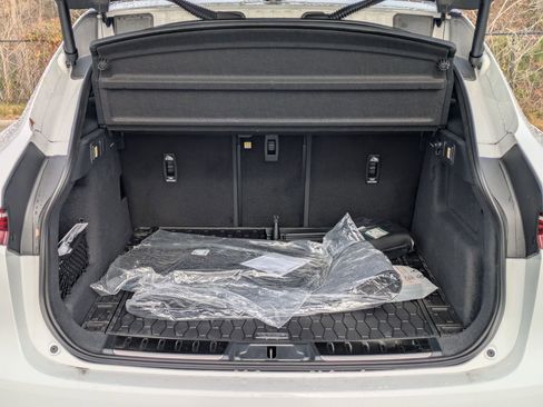 New 2026 Jaguar F-PACE R-Dynamic S image 27