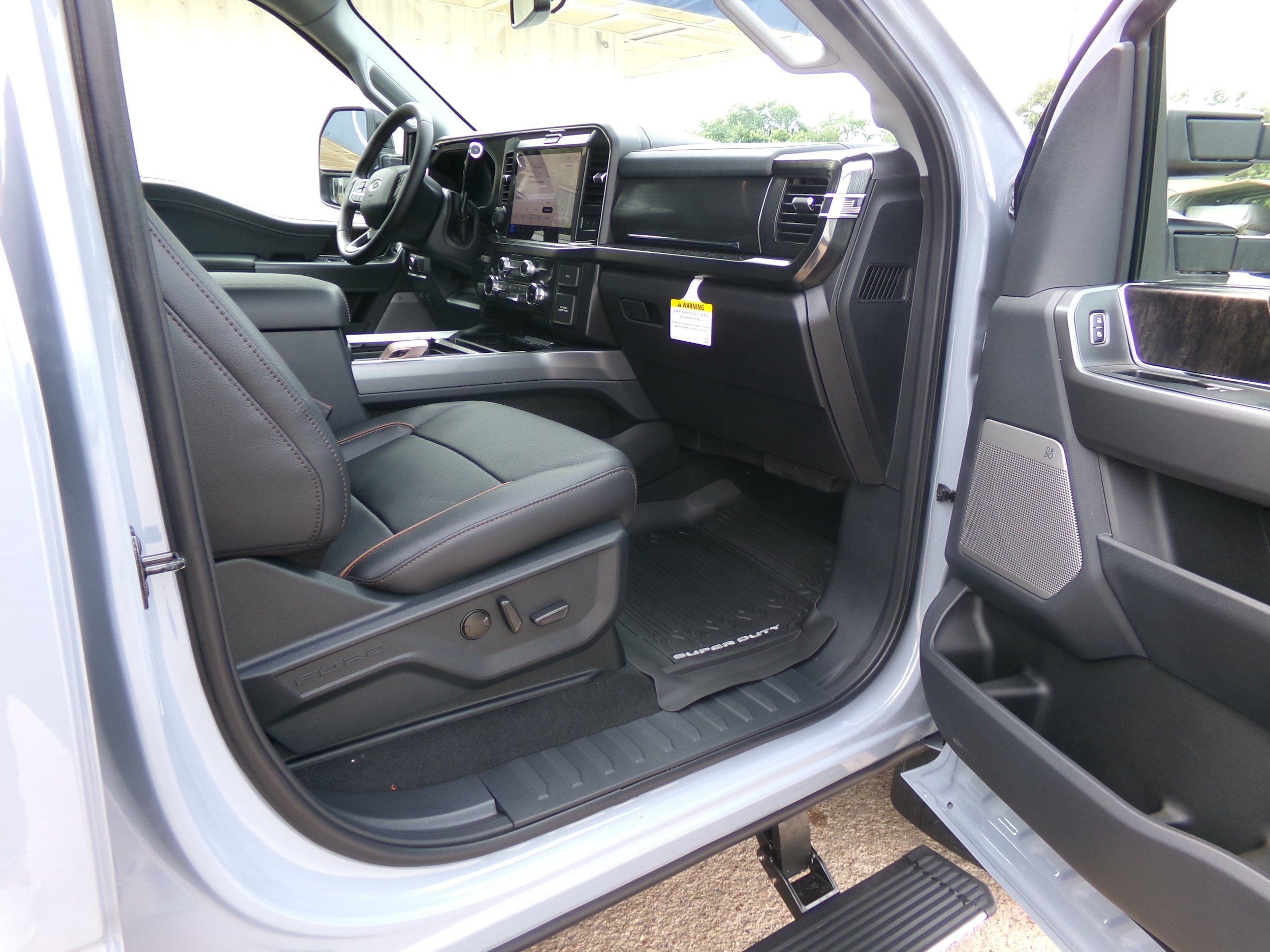 New 2025 Ford F250 Lariat w/ Lariat Ultimate Package AWD/4WD image 11