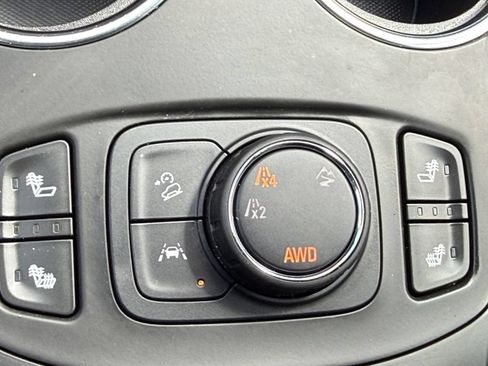 Used 2023 GMC Terrain SLE w/ Driver Convenience Package AWD/4WD image 19