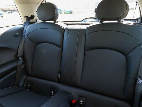 Used 2023 MINI Cooper 2-Door Hardtop FWD image 22