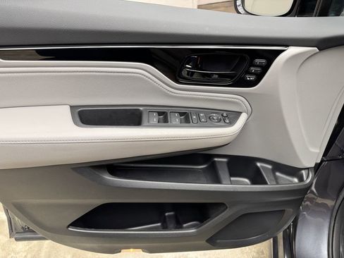 Used 2023 Honda Odyssey Elite image 10