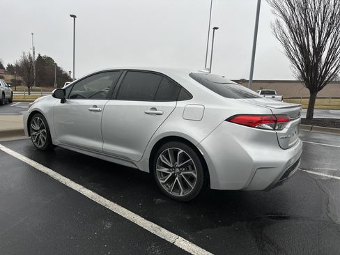 Used 2021 Toyota Corolla SE w/ SE Premium Package image 8