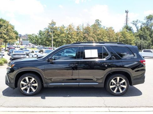 Certified 2024 Honda Pilot Touring image 11