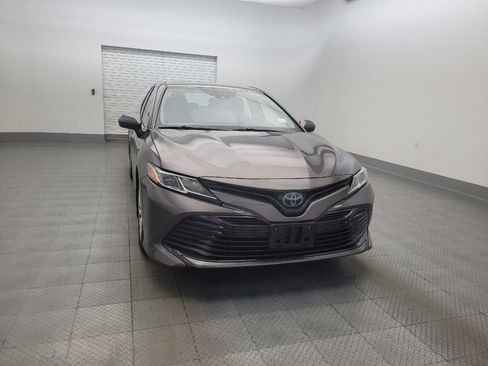 Used 2020 Toyota Camry LE FWD image 14