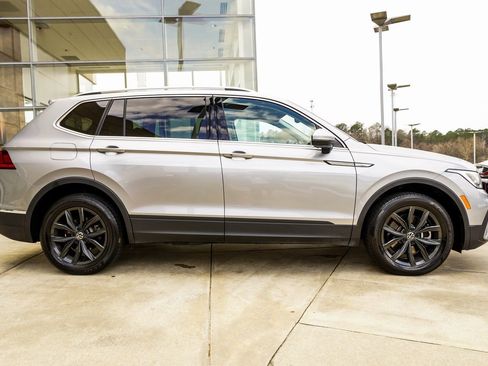 Used 2024 Volkswagen Tiguan Wolfsburg Edition image 6