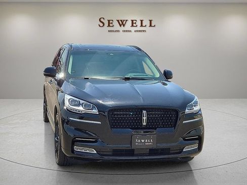 Used 2023 Lincoln Aviator Reserve w/ Equipment Group 201A AWD/4WD image 7