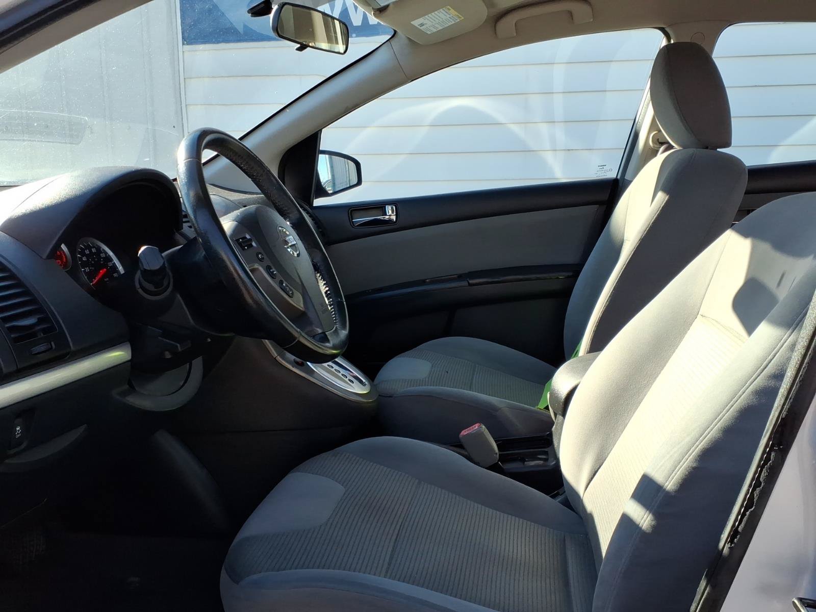 Used 2012 Nissan Sentra 2.0 S w/ Convenience Pkg FWD image 7