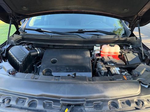 Used 2021 Buick Enclave Avenir w/ Avenir Technology Package FWD image 21