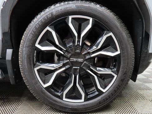 Used 2025 GMC Sierra EV Denali image 8