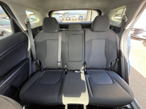 Used 2025 Kia Sportage LX FWD image 37