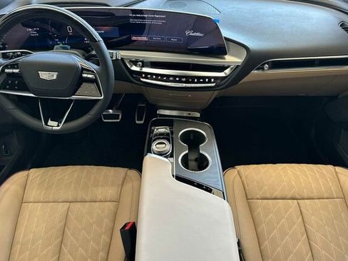 New 2026 Cadillac Lyriq Signature Sport w/ Nappa Leather Package image 13