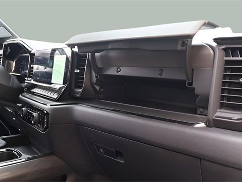 Used 2024 Chevrolet Silverado 1500 ZR2 image 25