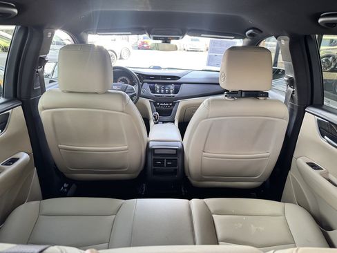 Used 2018 Cadillac XT5 FWD w/ LPO, Wheel Lock Package image 26