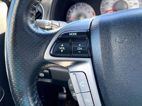 Used 2012 Honda Pilot Touring image 21