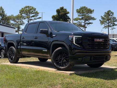 Used 2024 GMC Sierra 1500 Elevation AWD/4WD image 2