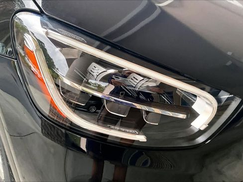 Used 2022 Mercedes-Benz GLC 300 image 27