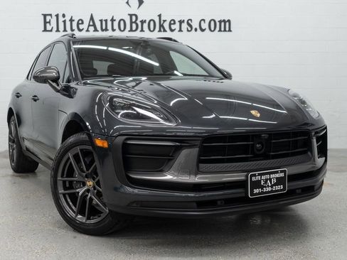 Used 2023 Porsche Macan Turbo image 7