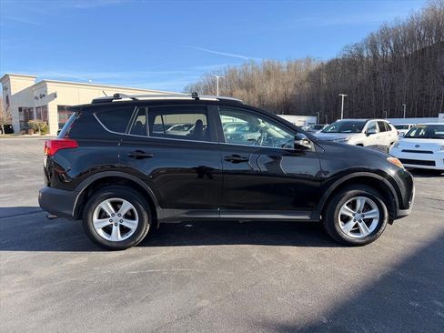 Used 2013 Toyota RAV4 XLE image 3