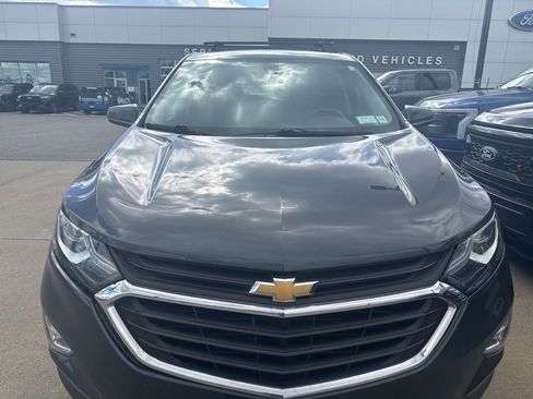 Used 2019 Chevrolet Equinox LT AWD/4WD image 2