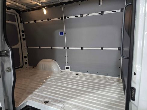 Used 2025 Mercedes-Benz Sprinter 2500 image 13