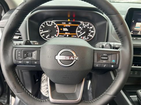 Used 2026 Nissan Rogue SV image 17