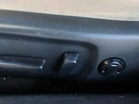 Used 2015 Toyota Avalon XLE image 8