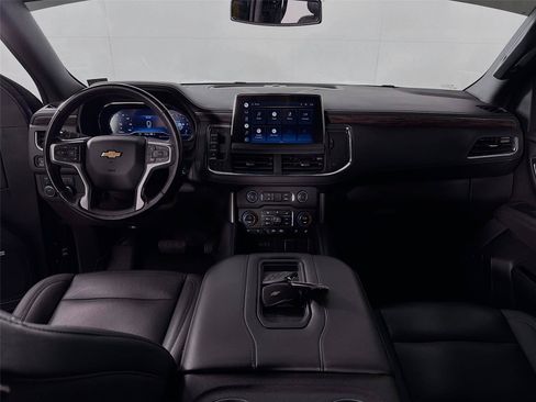 Used 2022 Chevrolet Tahoe LT w/ Luxury Package AWD/4WD image 27