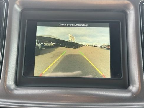 Certified 2023 Dodge Challenger SXT w/ Blacktop Package image 17