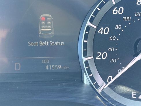 Used 2022 Toyota Highlander XLE image 20