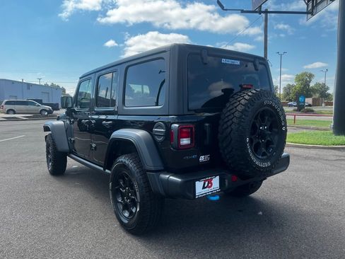 Used 2024 Jeep Wrangler Unlimited Rubicon 4xe image 4