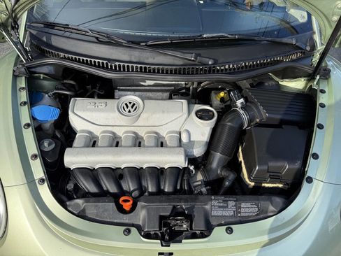 Used 2008 Volkswagen Beetle S image 13