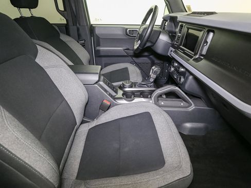 Used 2021 Ford Bronco Big Bend w/ Sasquatch Package AWD/4WD image 18