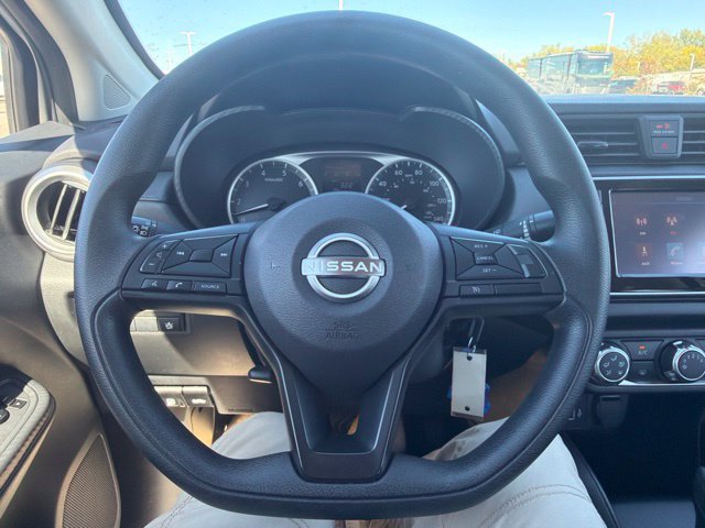 Used 2025 Nissan Versa S w/ Trunk Package FWD image 31
