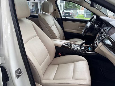 Used 2011 BMW 528i Sedan RWD image 30