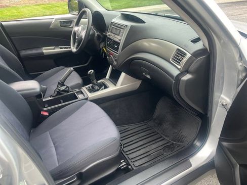 Used 2010 Subaru Forester 2.5X AWD/4WD image 6