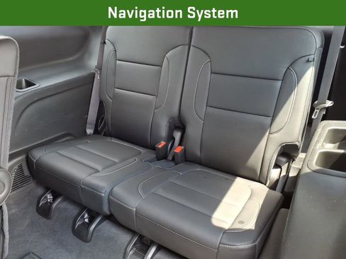 Certified 2023 GMC Acadia SLT FWD image 17