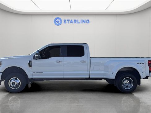 Used 2022 Ford F350 Platinum image 3