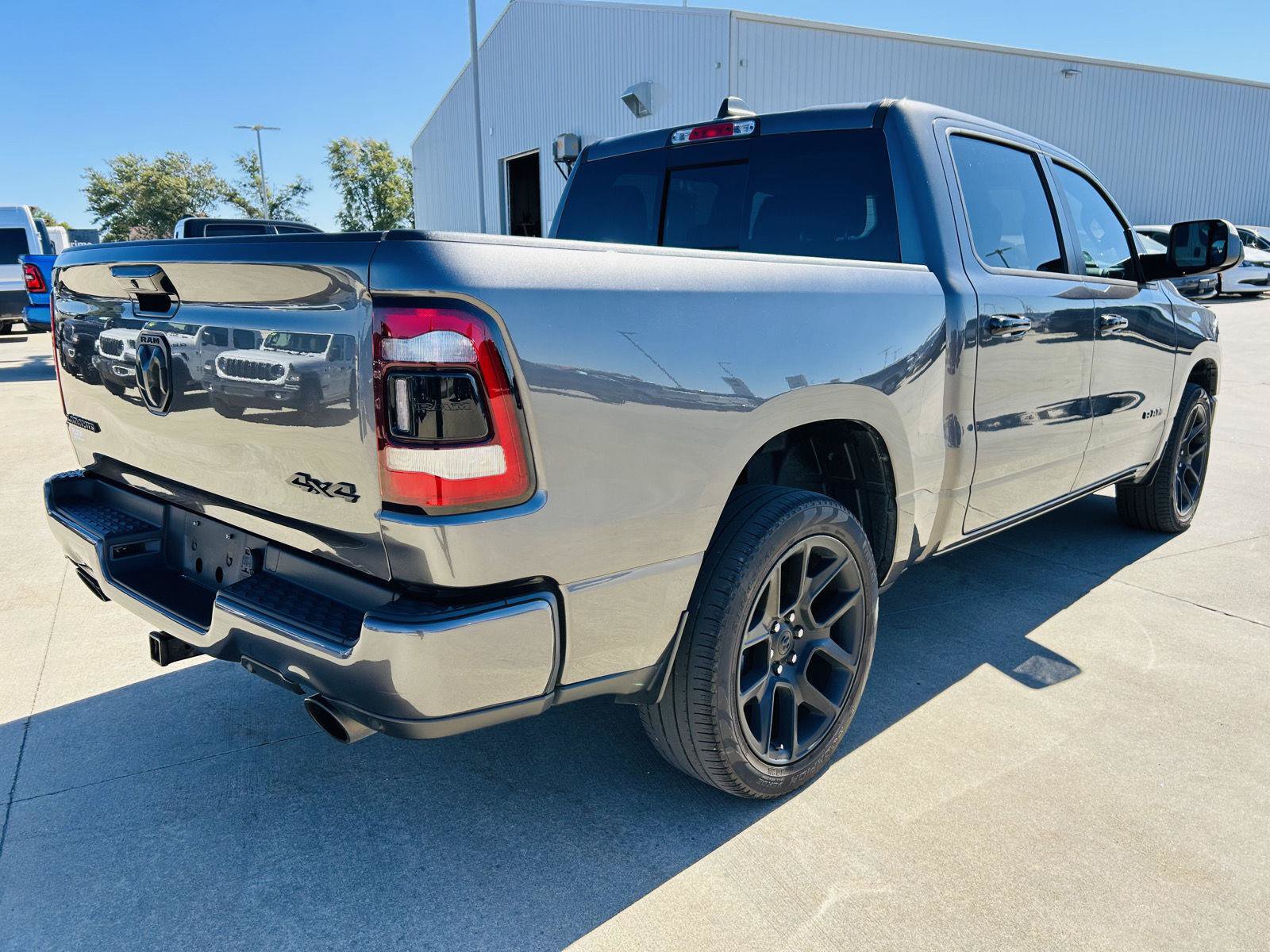Used 2024 RAM 1500 Laramie AWD/4WD image 38