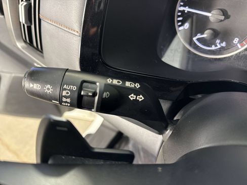 Used 2023 Nissan Pathfinder Rock Creek AWD/4WD image 15
