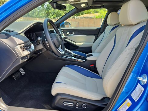 Certified 2026 Acura Integra A-Spec w/ Technology Package FWD image 9