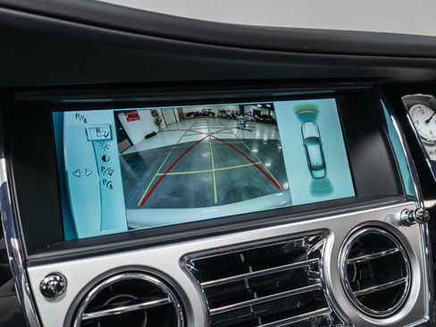 Used 2015 Rolls-Royce Ghost image 78