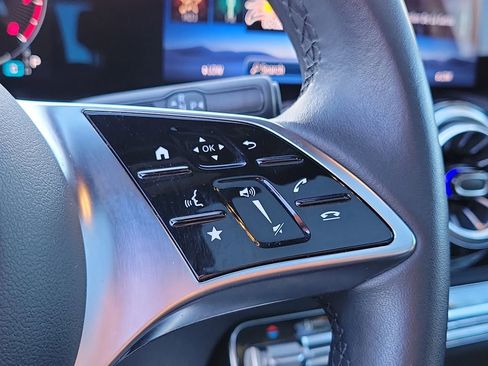 Certified 2025 Mercedes-Benz GLA 250 image 28