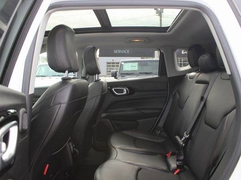 Used 2022 Jeep Compass Trailhawk w/ Sun and Sound Group image 24