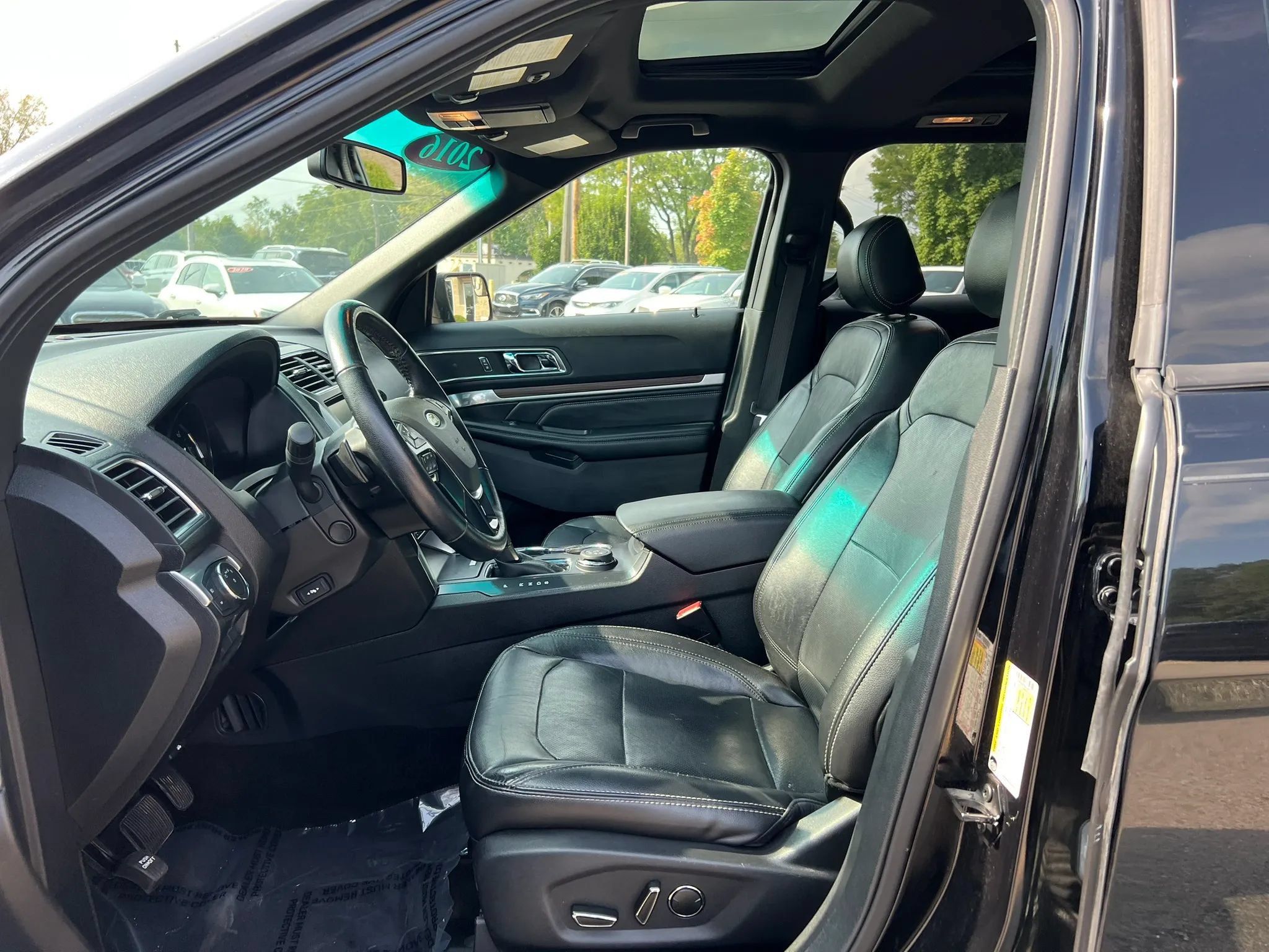 Used 2016 Ford Explorer Limited AWD/4WD image 21