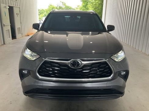 Used 2022 Toyota Highlander Limited AWD/4WD image 28