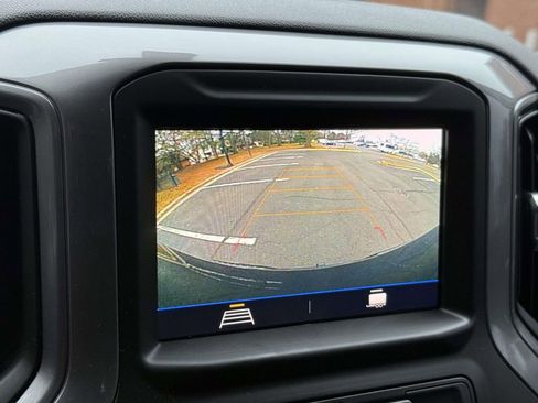 Used 2021 Chevrolet Silverado 1500 Custom image 11