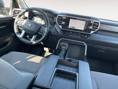 Used 2024 Toyota Tundra SR5 w/ SR5 Convenience Package AWD/4WD image 10