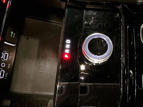 Used 2022 Jeep Grand Cherokee Altitude image 17